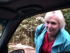 Old bitch gets nailed in the car away from a stranger